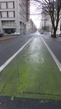 A rare vacant bike lane in downtown. But hey: it's Christnas Eve!